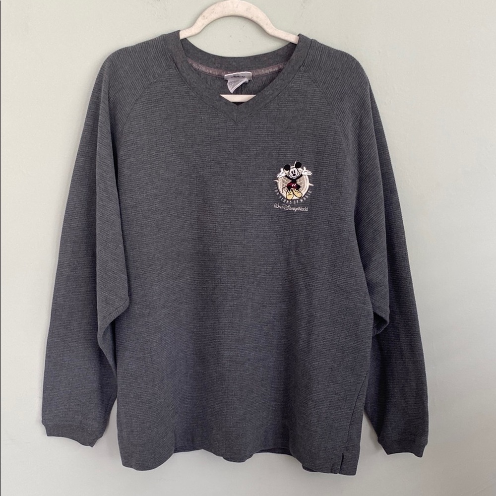 Disney World Vintage Women’s Unisex pullover sweater size large gray